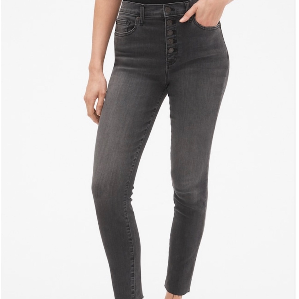 EUC Gap High-Rise Legging Jeans with Button Fly